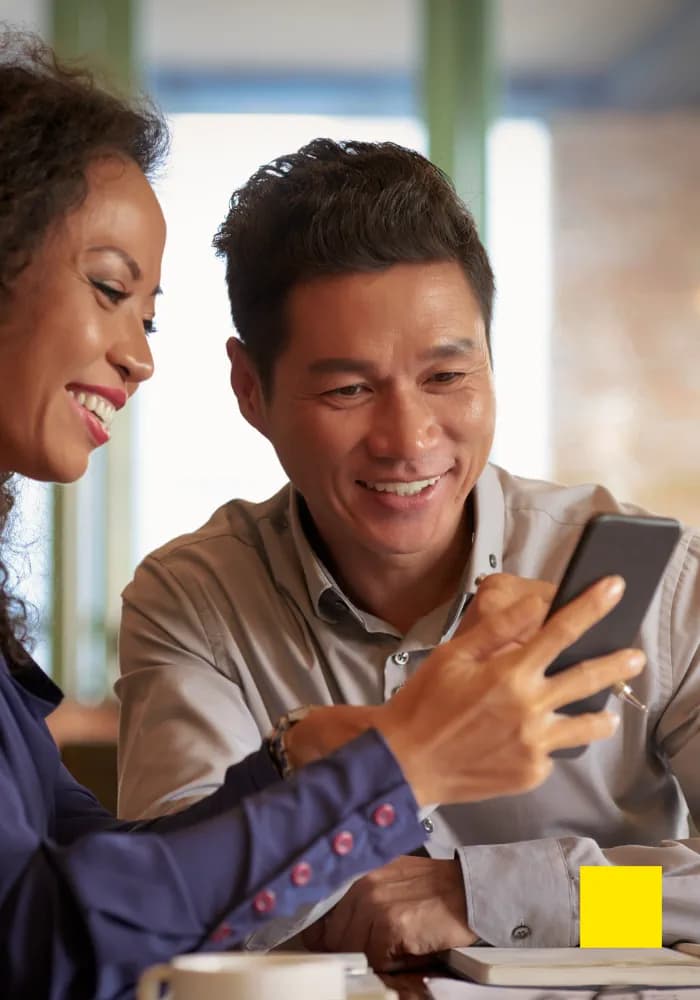 Tarjeta de visita digital añadida a Apple Wallet y Google Wallet